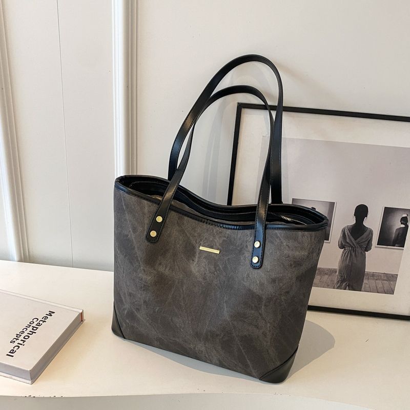 

Premium sense simple shoulder bag women s new trend fashion large capacity class commuter tote bag