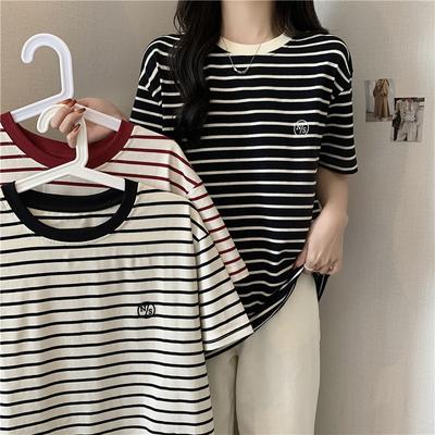 Magliette da donna a righe estive, con ricamo grafico a lettere, maglietta da donna Harajuku, casual, larghe, in cotone, abbinabili, abbigliamento da strada femminile