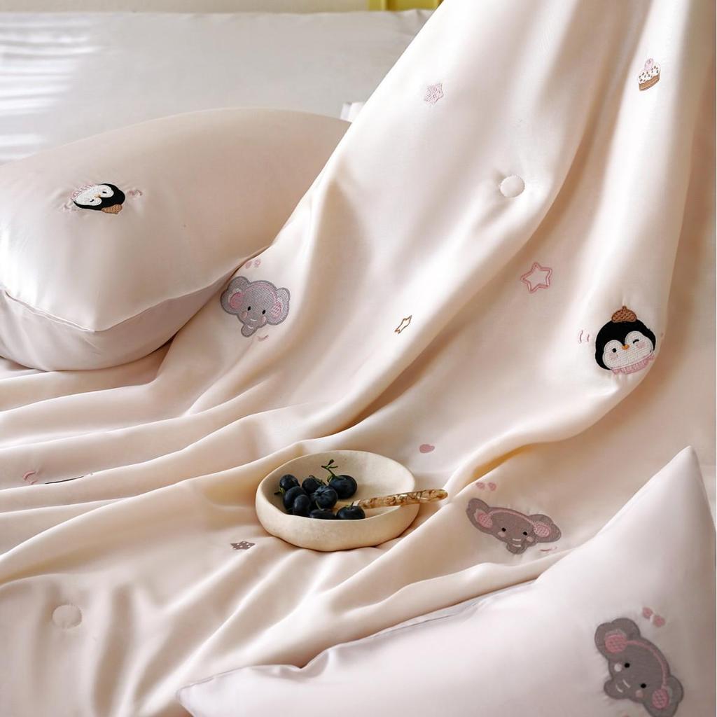High-End Lyocell Embroidered Summer Cool Double Quilt & Blanket Set