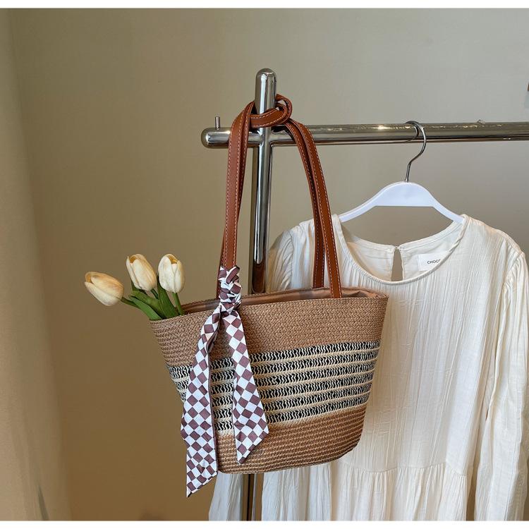 

Spring new temperament shoulder straw bag casual versatile striped small women s bag tote bag