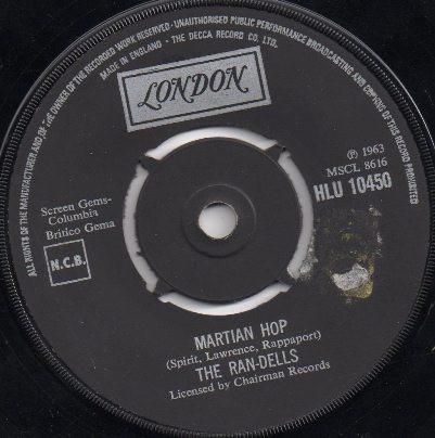 

7inch Record RAN-DELLS - Martian Hop HLU10450 London Records 1963 UK Pop Used