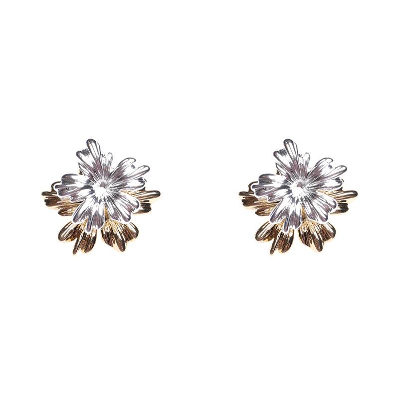 

Split design gold and silver contrasting color texture metal flower shape retro exquisite earrings stud earrings