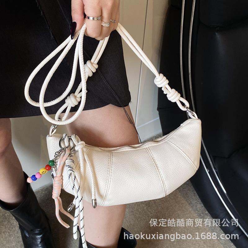 French niche bag women's 2025 new high-end shoulder messenger bag popular spring and summer versatile dumpling croissant