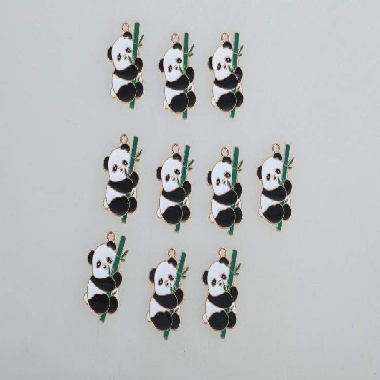 Set Of 10 Panda Charm Fashionable Accessories Cartoon Animal Pendant for Handmade Necklaces Bracelets Jewelry Supplies
