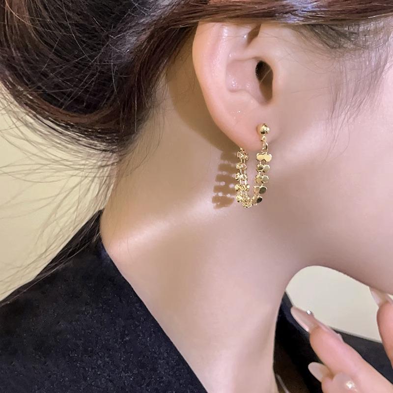 Women's 2023 Light Luxury Tassel Dangle Earrings - Niche Design and Trendy Studs