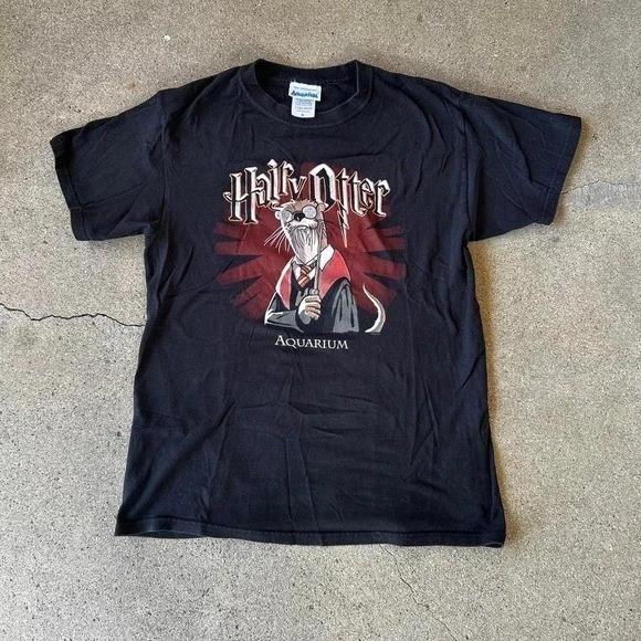 Vintage 2000s Hairy Otter Harry Potter animal parody graphic tee shirt tshirt S