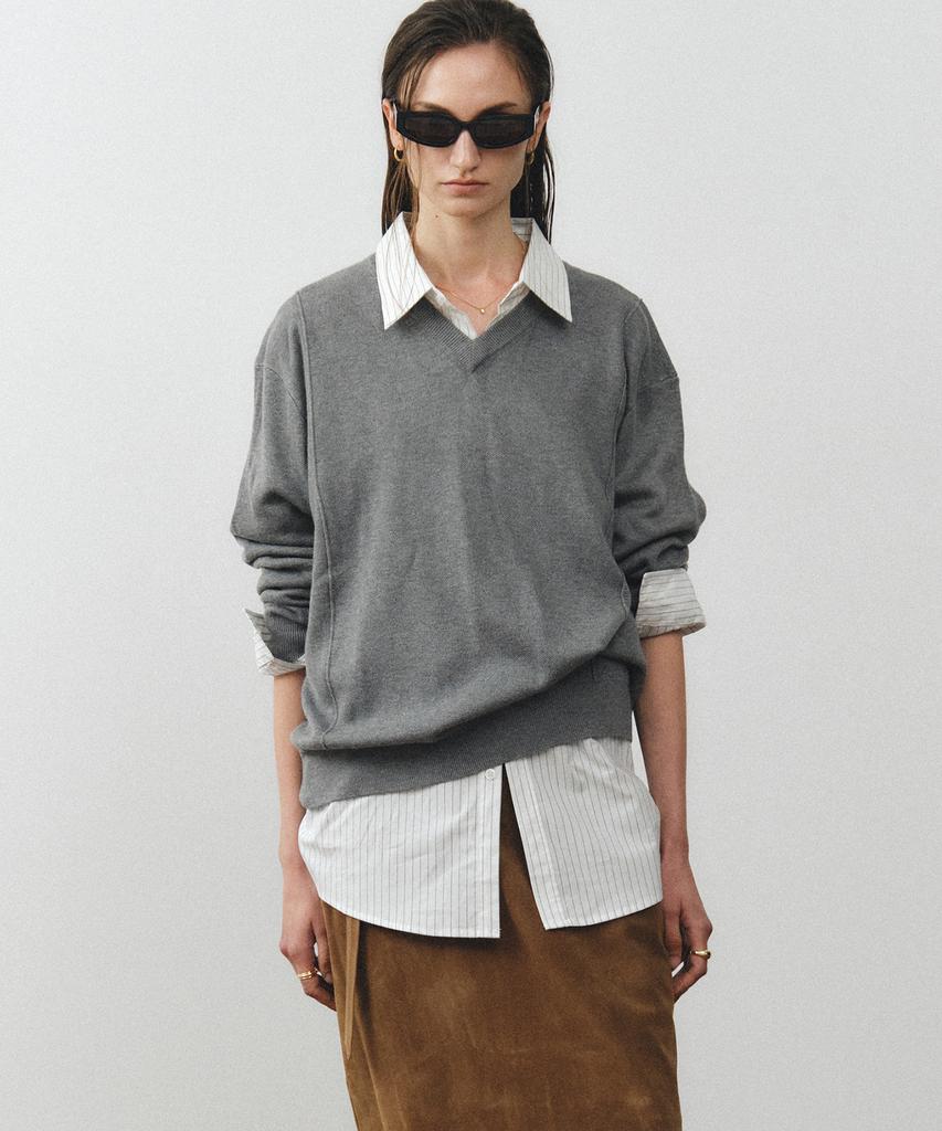 NOIRER FOR WOMAN Wool Blend V-Neck Knit (Gray)