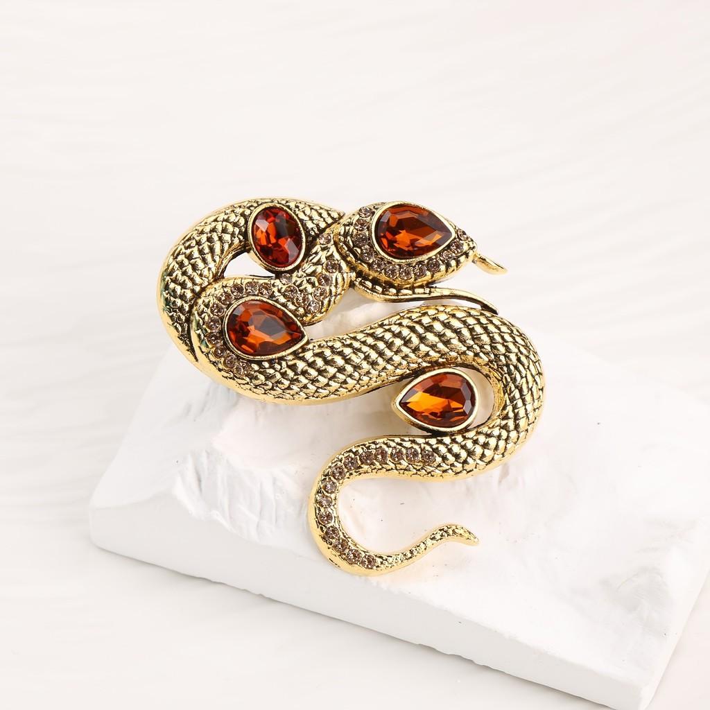 Animal Snake Brooch Pin With Electroplated Alloy Decorative Accessory For Men Women