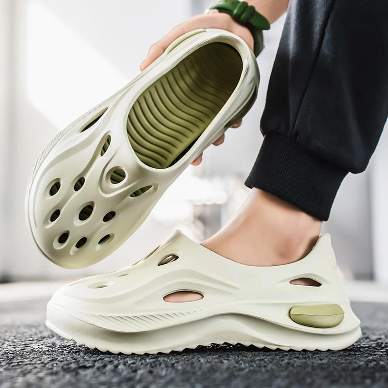 

Hole shoes men s new summer wear non-slip casual thick bottom stepping on shit feeling beach rafting wading stream sandals 40