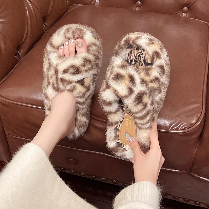 Leopard print thick bottom heightening fluffy slippers women's wear 2025 new autumn and winter fashion home fluffy cotton slippers