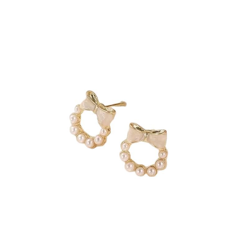 Women's Light Luxury Bow Pearl Stud Earrings - Chic, Versatile, and Sweet Oil Drop Design