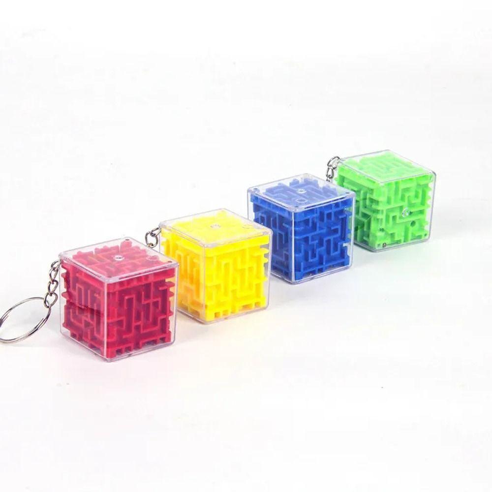 Intelligence 3D Maze Keychain Puzzle Toy Rolling Ball keychain Maze Toys Keyring Party Favors