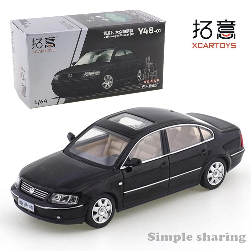 W126Xcartoys 1/64 Alloy Business and Civilian Volkswagen Sedan Collection Ornament Fifth-generation Passat Car Model