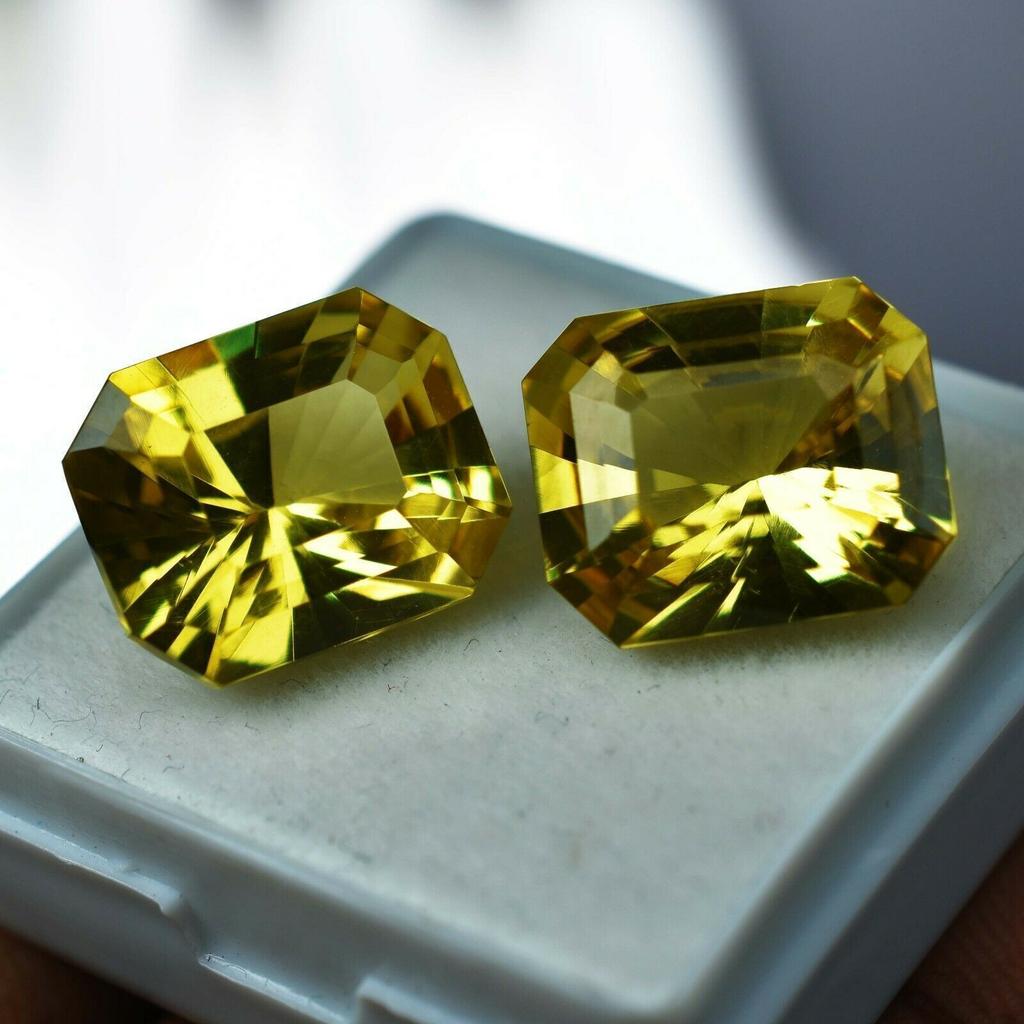 Natural Ceylon Top Quality Sapphire Yellow Emerald CERTIFIED 18.10 Ct Ring Size