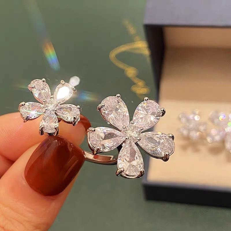 Niche Classic Asymmetrical Floral Open Ring - Women s Trendy Ins Style Adjustable Open