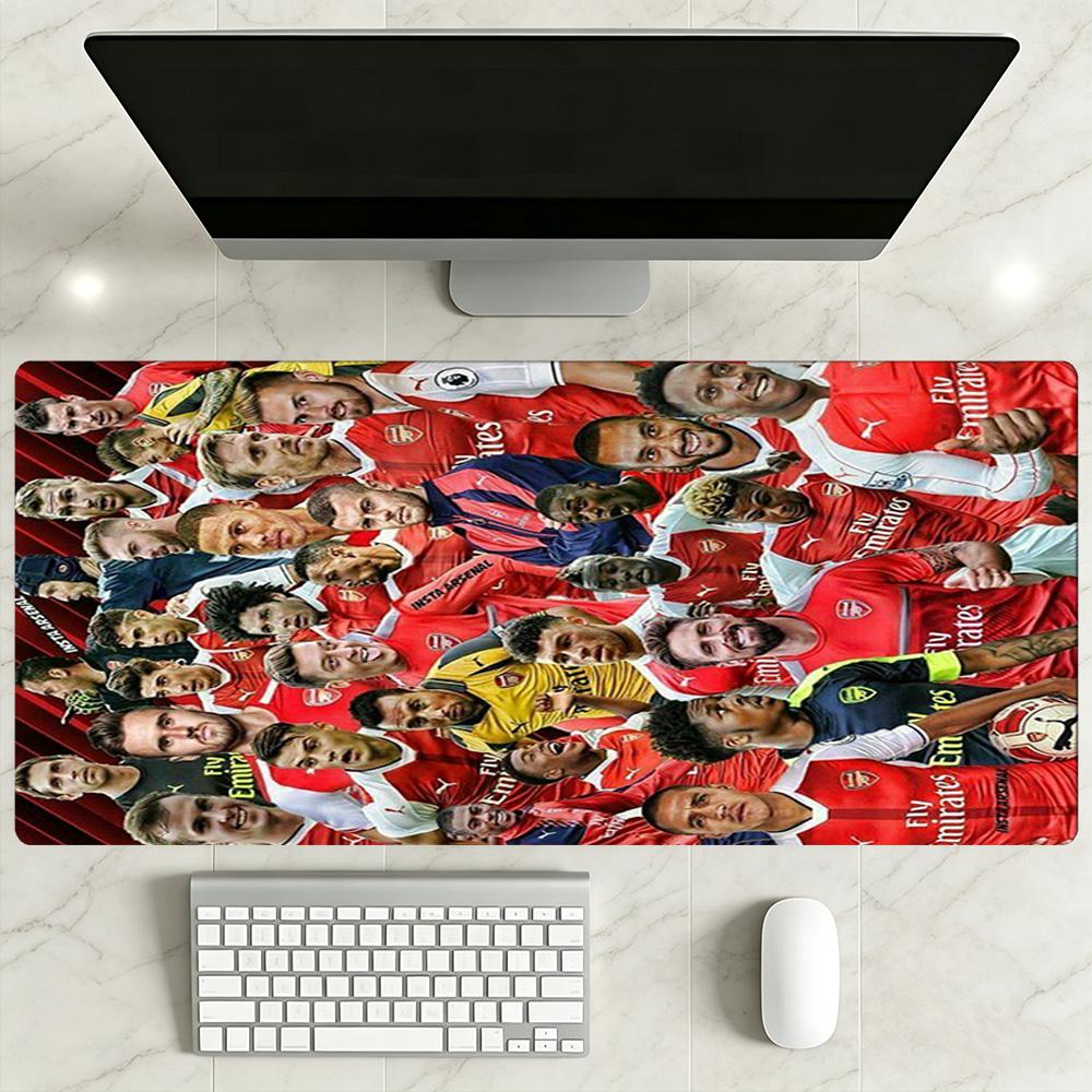 Arsenal Football Player Large Mouse Pad Keyboard Mat Computer Desk Keyboard Mat Non-Slip Rubber Base Office Desk Accessory