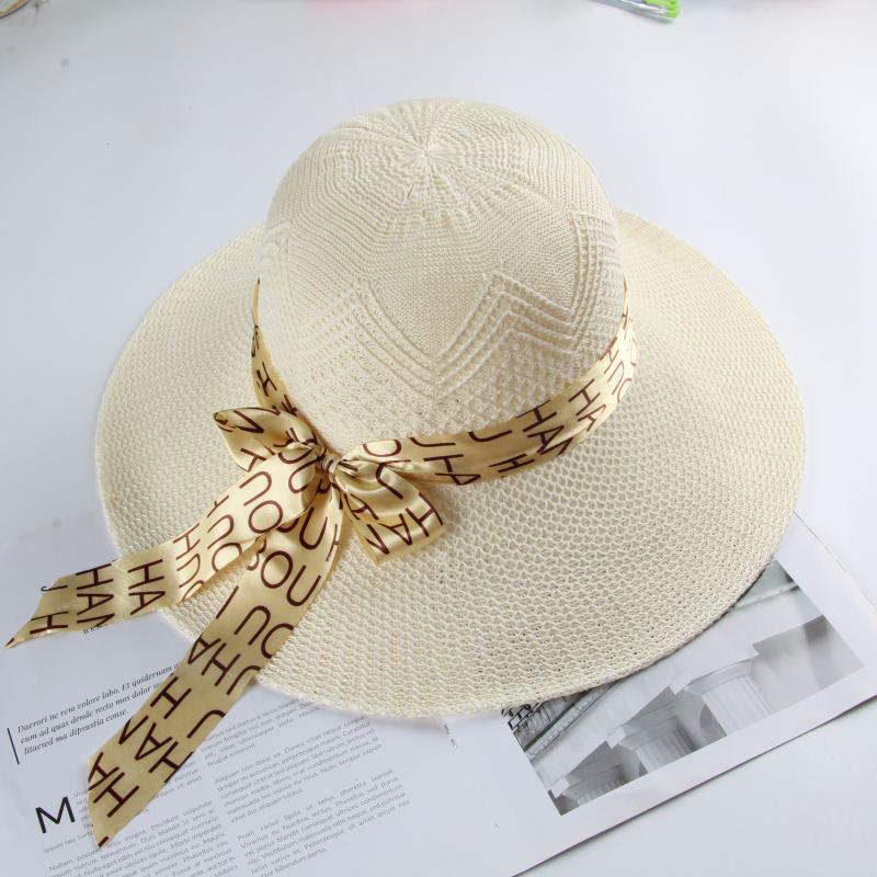 Women's Fashionable Sun Protection Wide Brim Straw Hat for Summer Beach and Scenic Outings