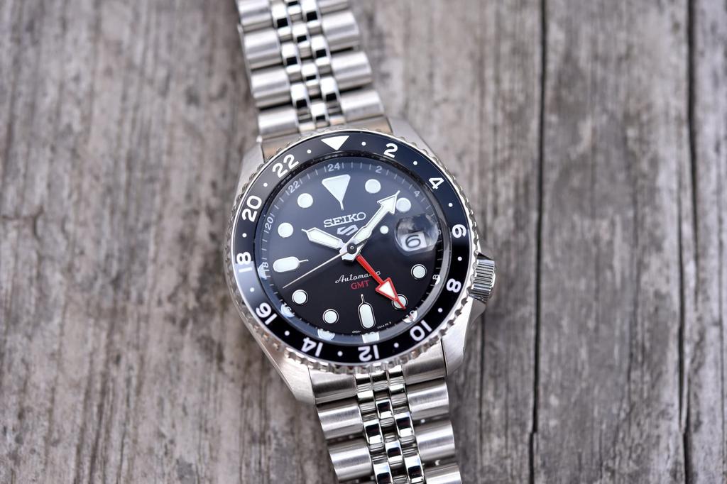 Seiko SEIKO5 Sports Mechanical SSK001K1 Product GMT Movement Black Automatic Manual Winding SKX Sports Style (Domestic Number SBSC001) [Item]