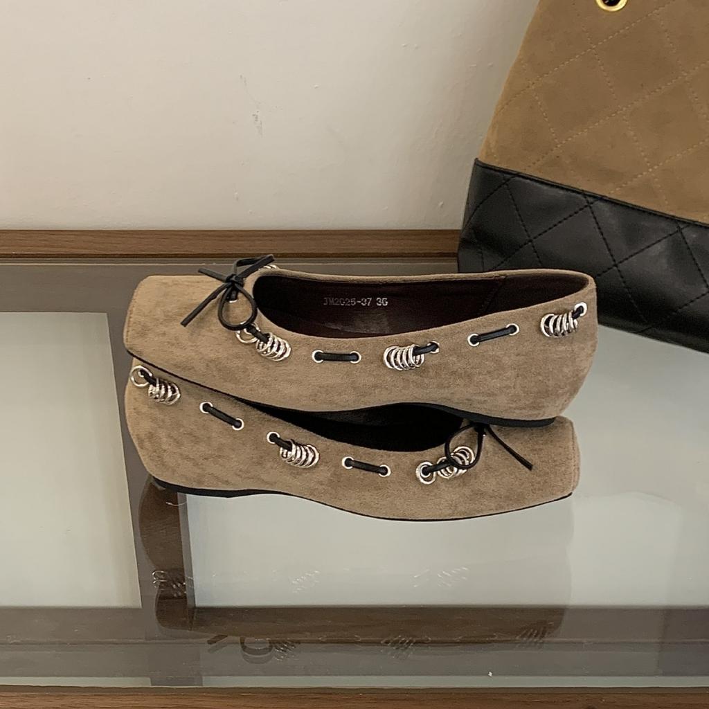 2025 Autumn and Winter New Square Head Shallow Mouth Suede Metal Buckle Bow Inner Slope Heel Commuter Work Women's Single Shoes