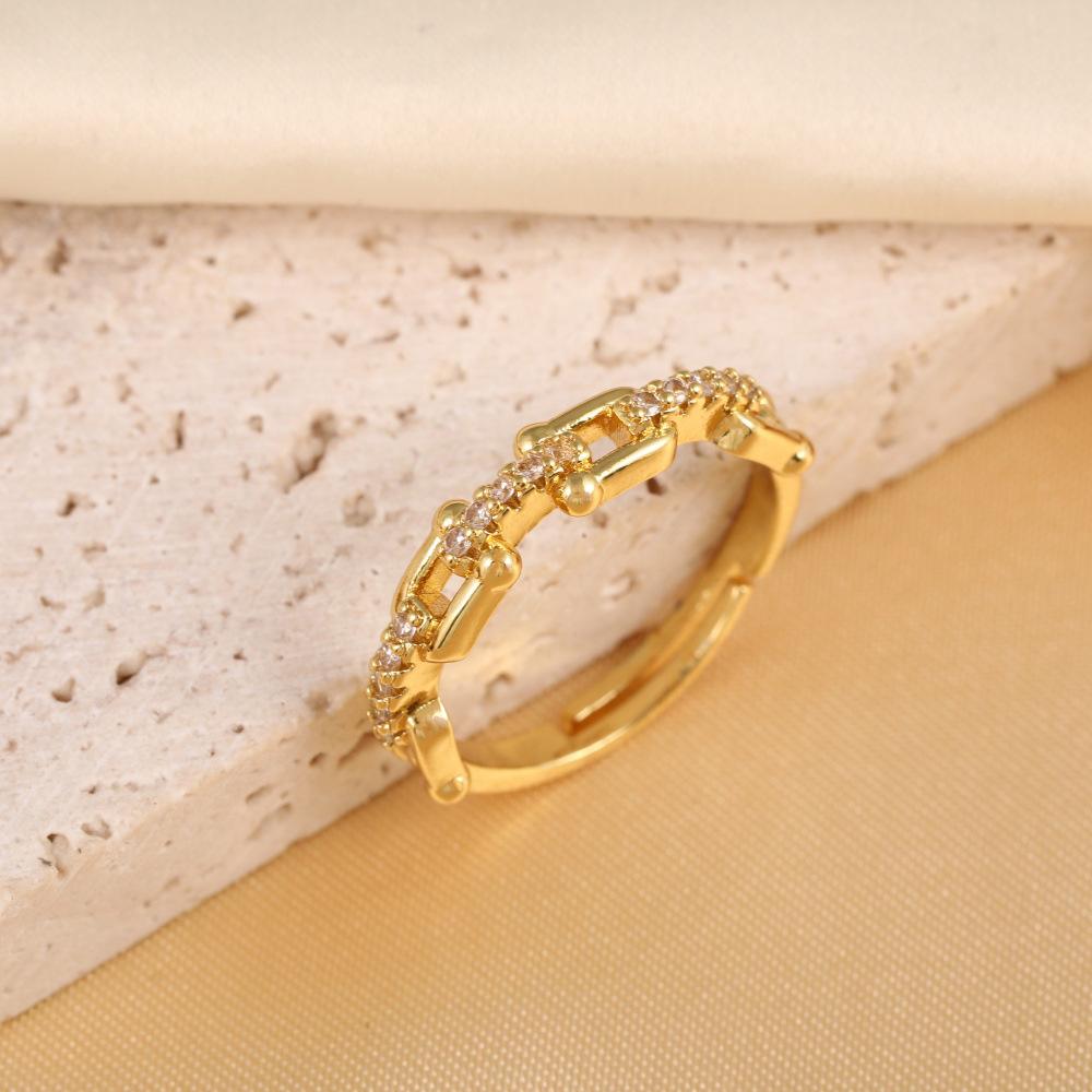 Copper-Plated 18K Skin-Brightening Butterfly Ring with Zircon Inlay for Women