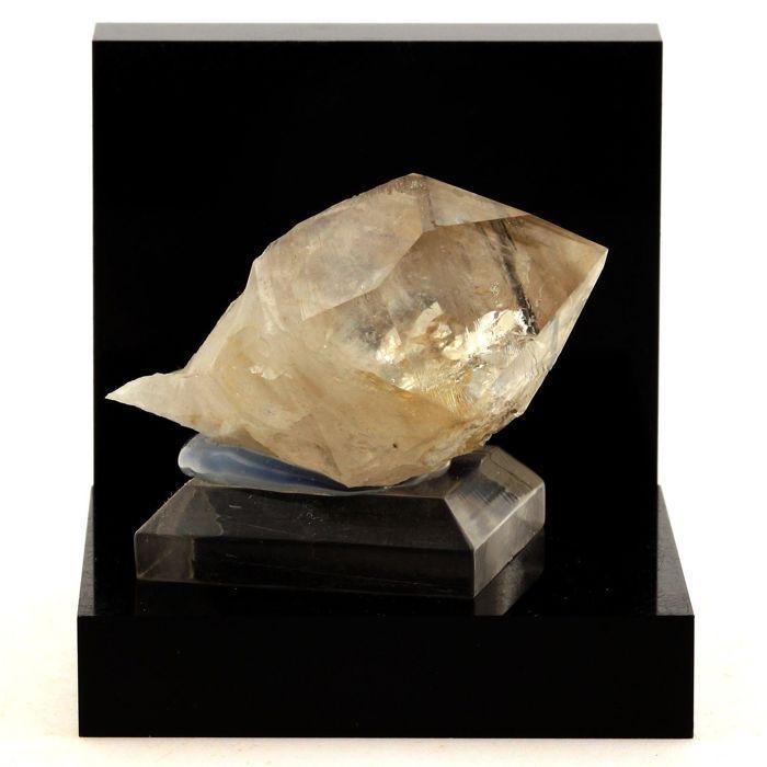 Pierres et Minéraux. Quartz. 187.4 ct. Mercoirol, Laval-Pradel, Gard, Occitanie, France. Rare.