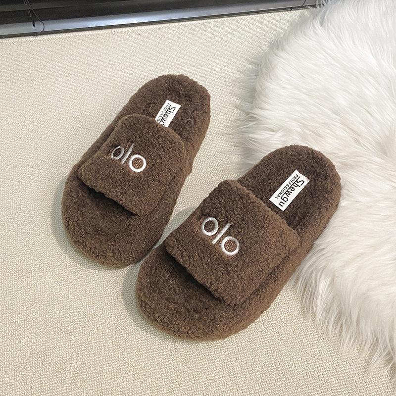 

Корейская версия тапочек из овечьей шерсти на толстой подошве, женская уличная обувь, новинка 2025 года, универсальная модная плюшевая обувь на один слог для осени и зимы 40