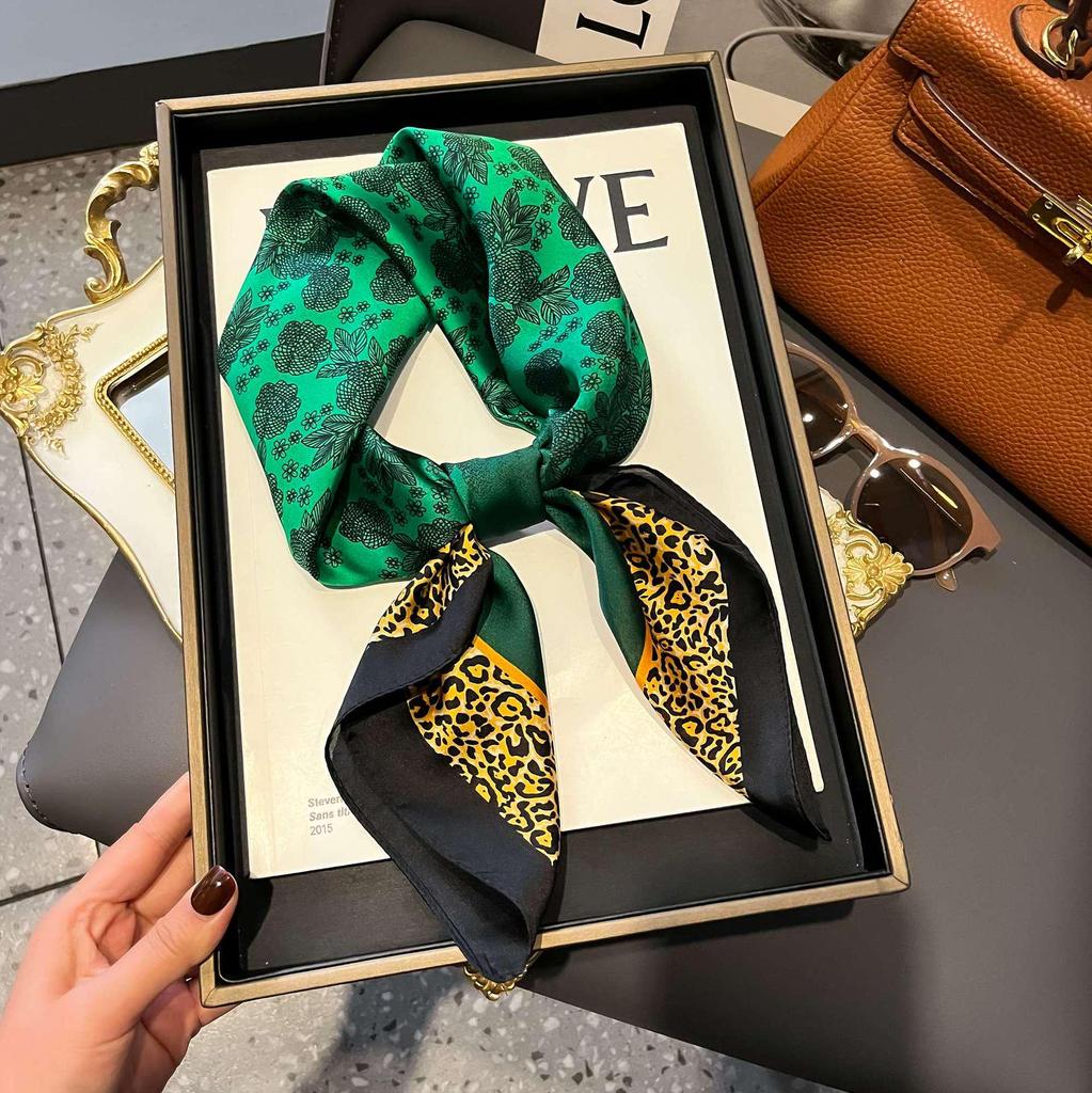 2023 Collection: Women's French High-End Decorative Neck Scarves & Versatile Hairband