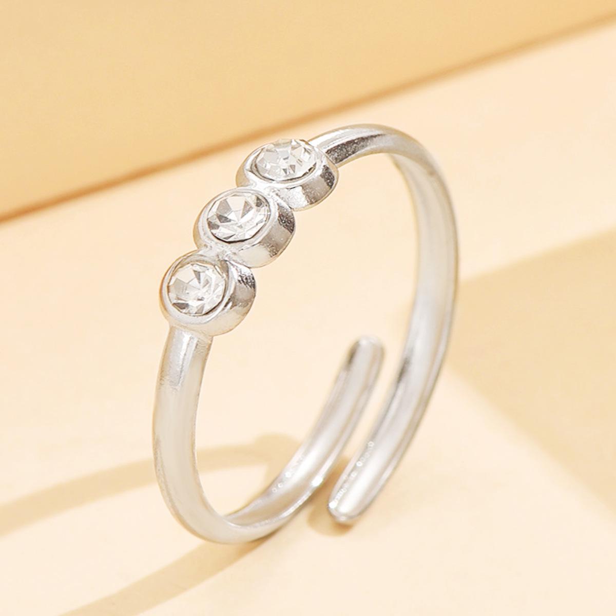 Simple Ins Style Rhinestone Stainless Steel Ring - Versatile 18K Gold Plated Jewelry.