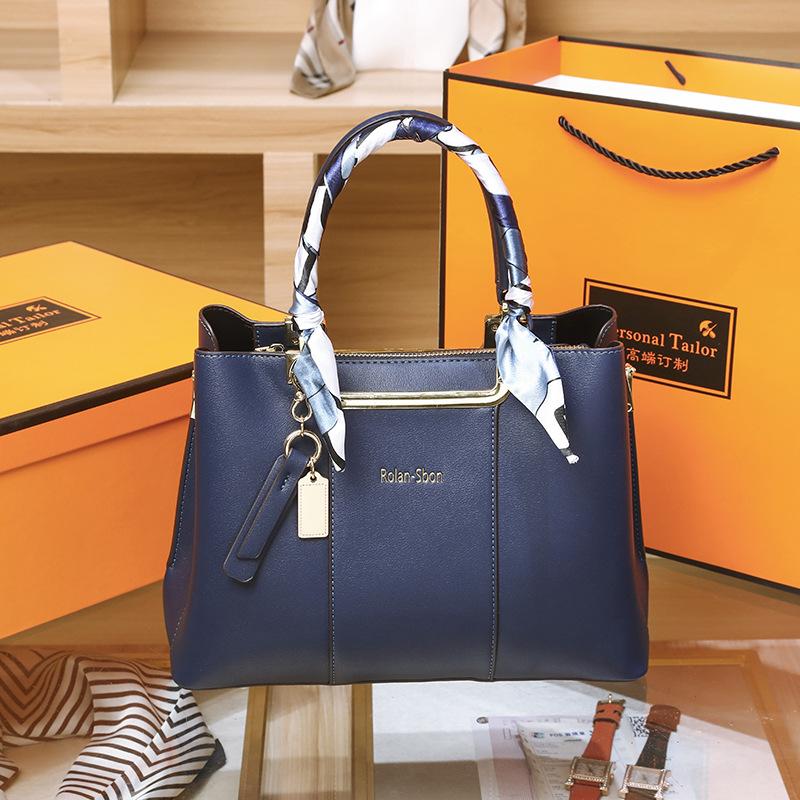 

Autumn and winter new medium and large capacity handbag fashionable versatile silk scarf single shoulder tote women s bag