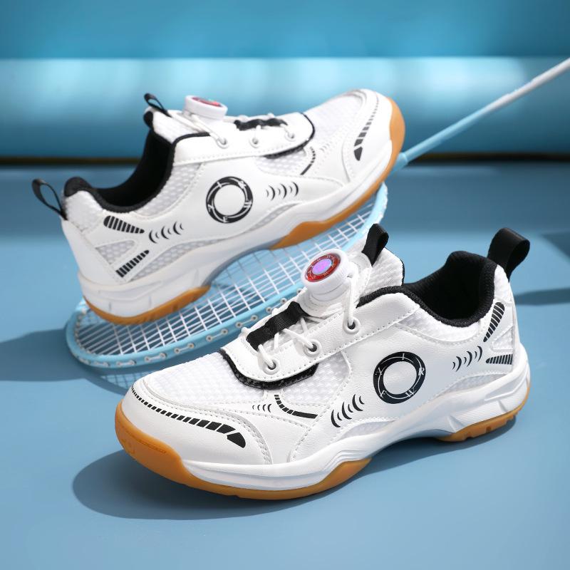 Children's Non-Slip Badminton Shoes for Boys and Girls - Soft-Soled, Wear-Resistant Sports Trainers for Autumn/Winter.