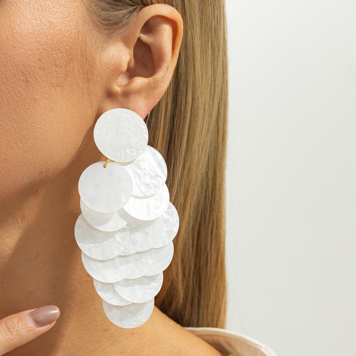 

Ingemark Exaggeration Multilayer White Round Acrylic Pendent Earrings Women Elegant Plastic Piercing Ear Accessories New Jewelry белый