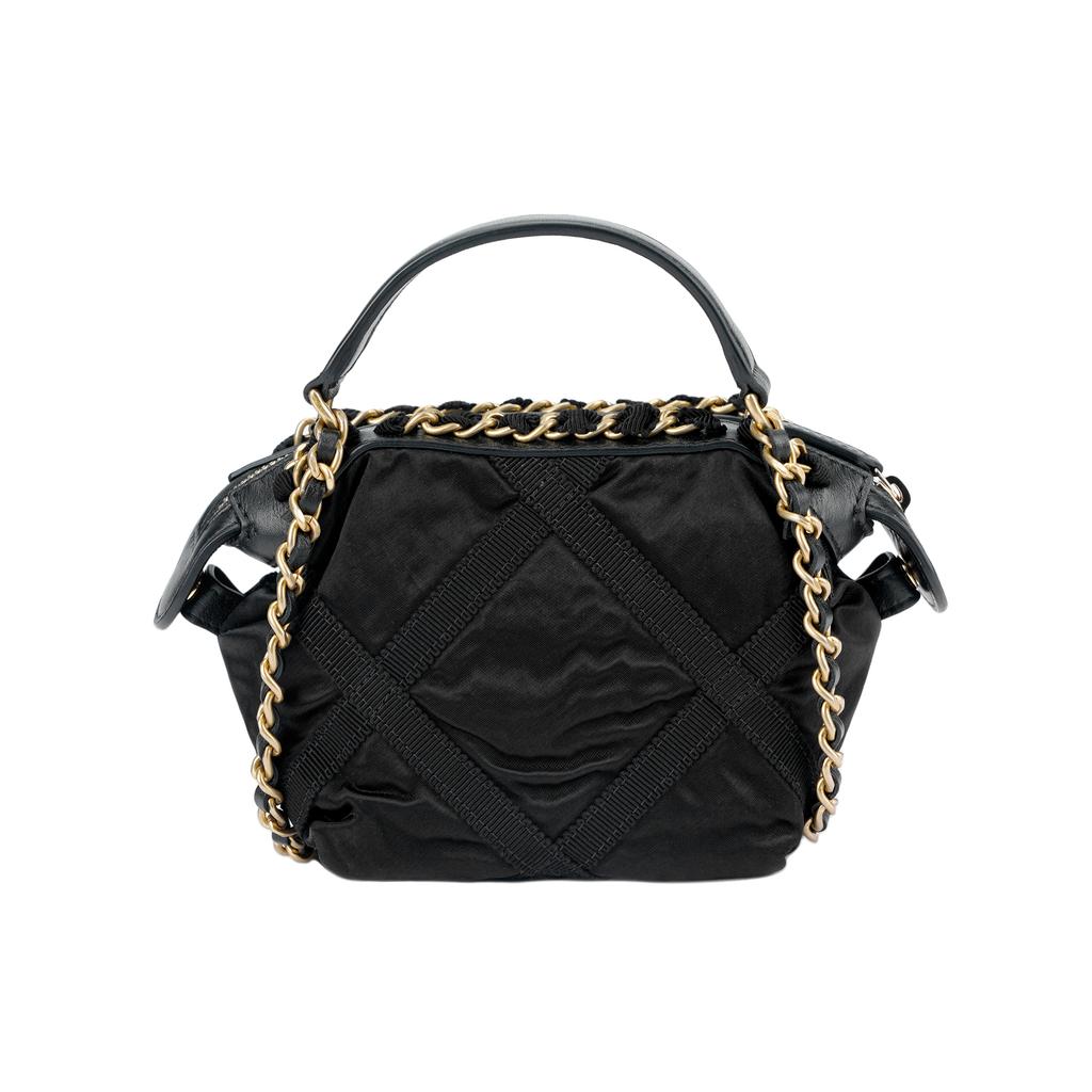 Chanel 22p Leather Chain Strap Handle Nylon Material Gold Hardware Handbag Female Model Black