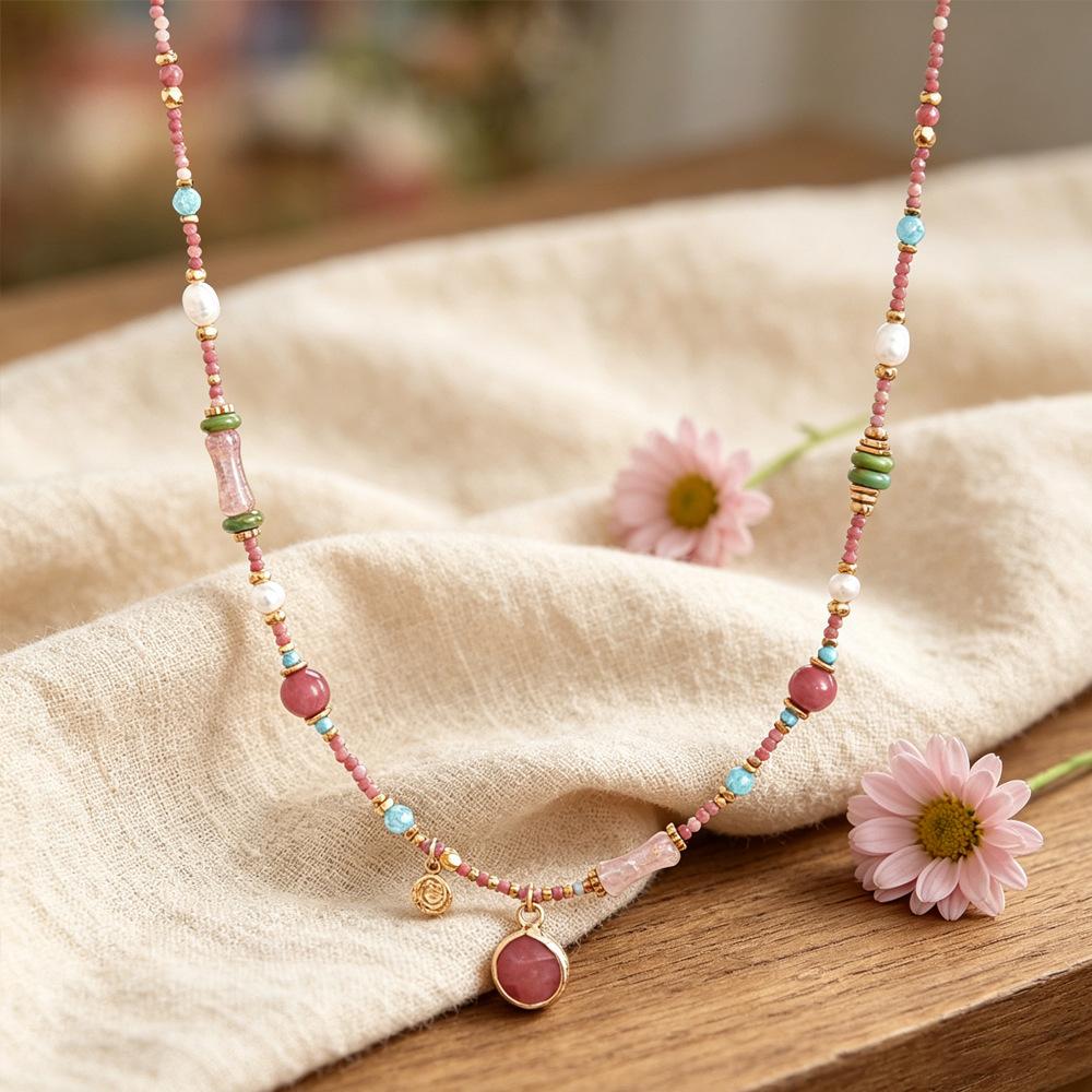 Summer Pink Sweet Girl Natural Colored Stone Beaded Necklace Handmade Niche Original Dopamine Temperament Girl Collarbone Chain