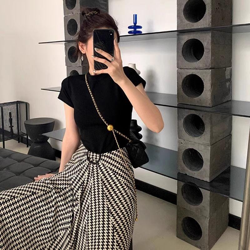 

Trendy Fashion Style Ins Short-Sleeved T-shirt Women s Chic Retro Tops Inner Wear Bandage Dress Silm Pure Cotton Pure Color Bottoming Shirt Black XS