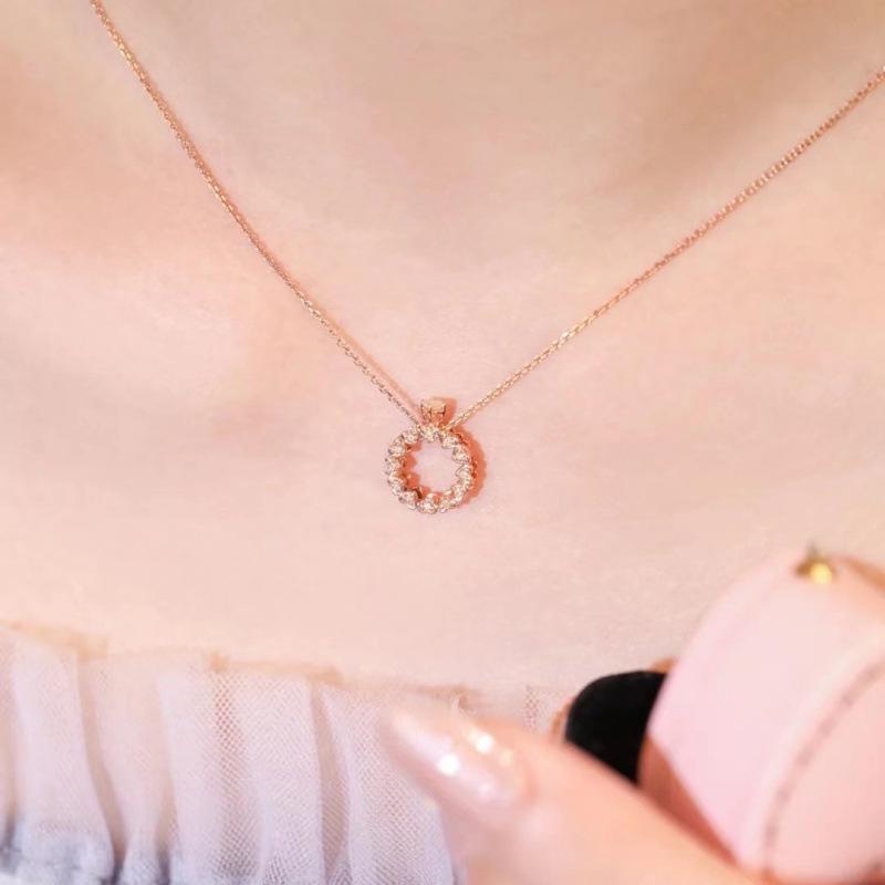 Luxury Round Heart Necklace for Women: Niche Design, Simple Cool Style - Summer 2022