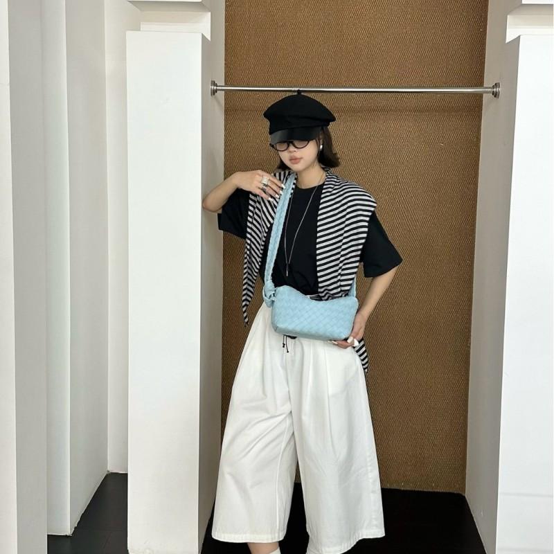 Handwoven Leather Crossbody Bag Women Stylish Woven Shoulder With Zip Medium Size Urban Minimalist Design