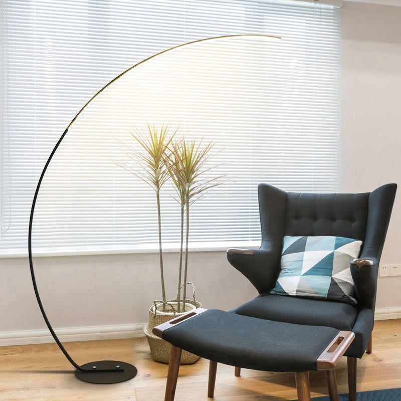 Minimalist Curved LED Floor Lamp for Living Room Art Showrooms