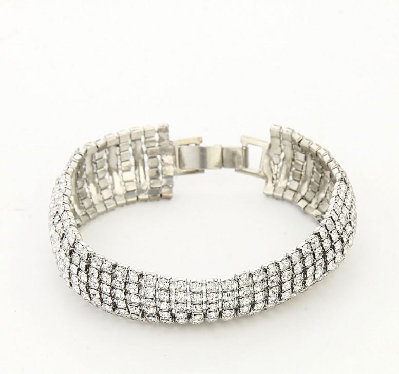 

Модный браслет со стразами - Популярные трендовые украшения серебряный