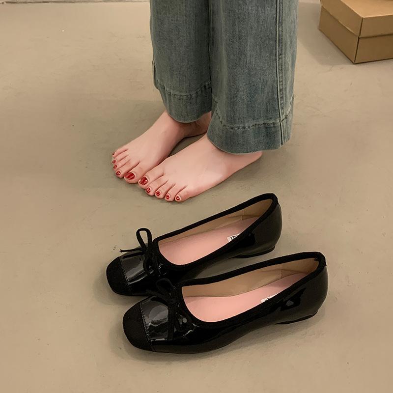 

Женские летние туфли с квадратным носком и неглубоким вырезом, новинка 2024 года, французский вечерний стиль, красные туфли-лодочки на мягкой подошве с бантом 35 чёрный