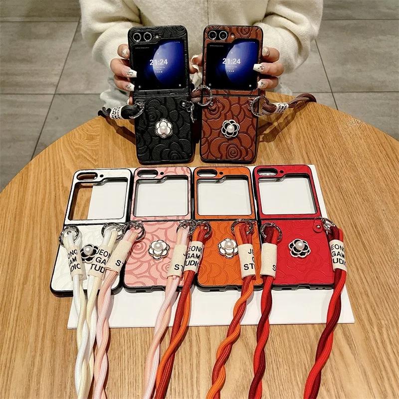 Crossbody Leather Flower Phone Case for Samsung Galaxy Z Flip 6 5 4 3 Flip6 Flip5 Flip4 Flip3 5G Hard Shell Shockproof Cover