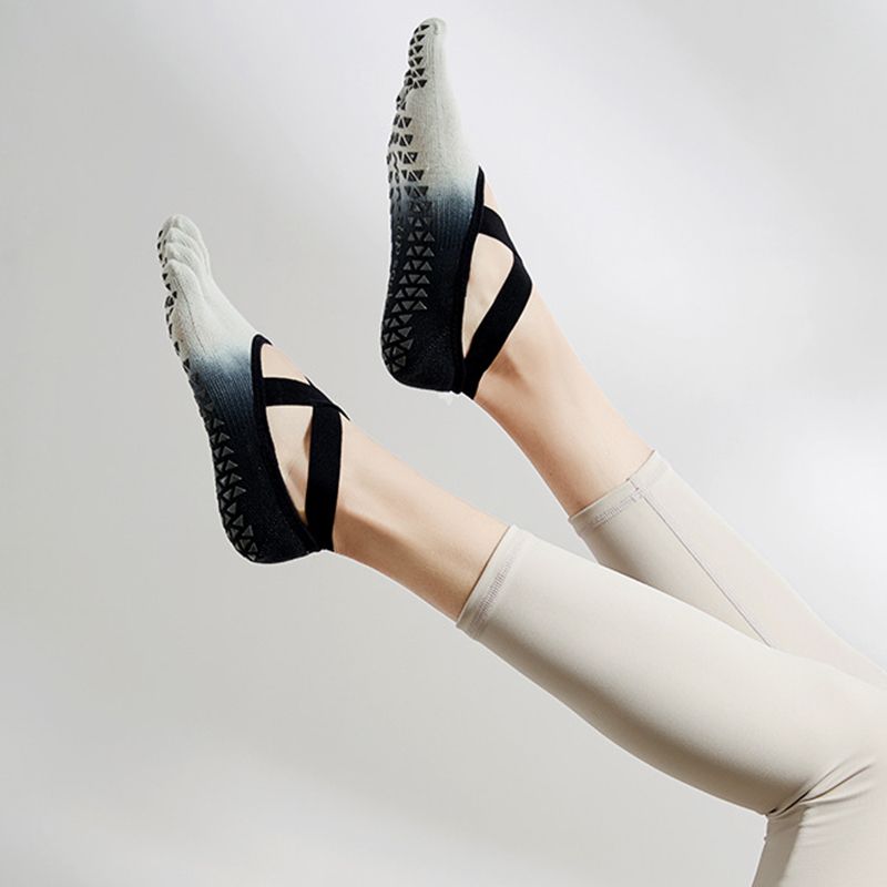 

Носки для йоги Нескользящие Профессиональные Женские Носки с Пальцами Носки для Пилатеса Носки для Дома Взрослые Нескользящие Носки для Йоги Accessible Luxury black and white