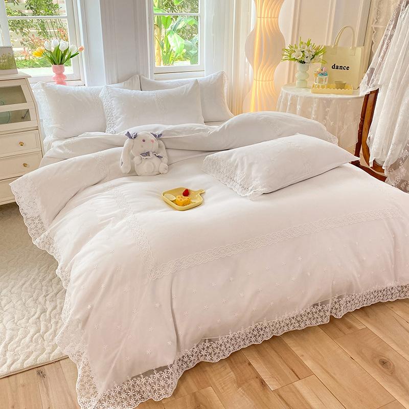 Princess Wind Grinding Four-piece Bed Skirt Lace Quilt Cover Bed Sheet Dormitory Three-piece Quilt Cover Bedding