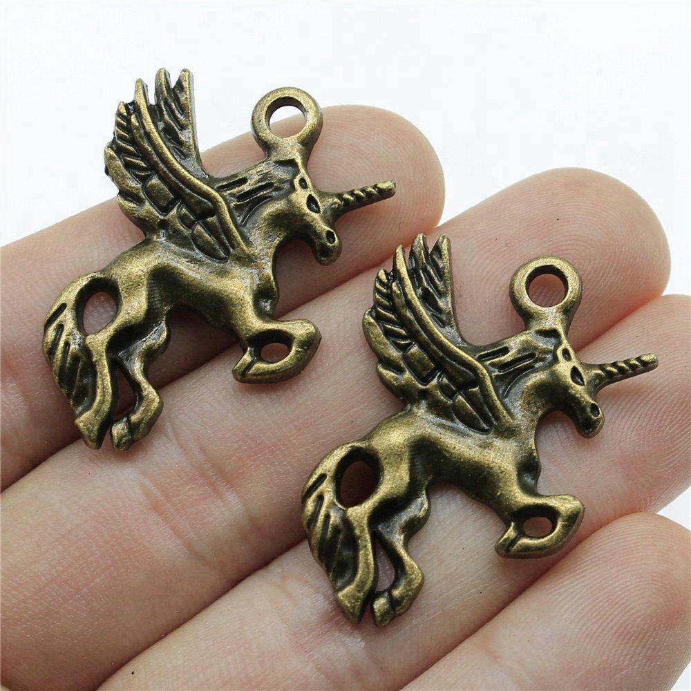 Charms Unicorn Pendants Vintage Jewelry Supplies QC134