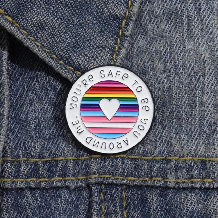 Eye Catching Round Rainbow Brooch Stylish Hat Pin Metal Badge Accessory for Daily Wear Fashionable Clothing Accessories