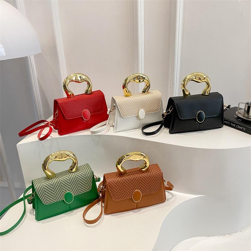 Spring new trend beautiful simple light luxury versatile solid color fashion shoulder portable messenger bag small square bag