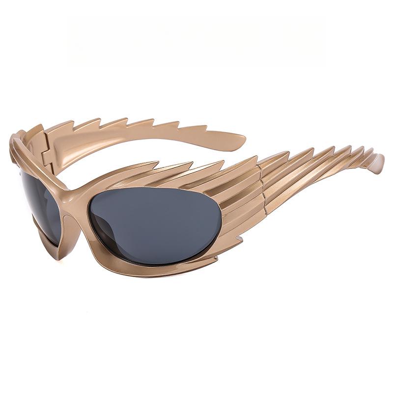 Fashion Wings Y2k Personality Ladies Sunglasses Cool Hip Hop Trend Suitable for Street Stage Party Accessories
