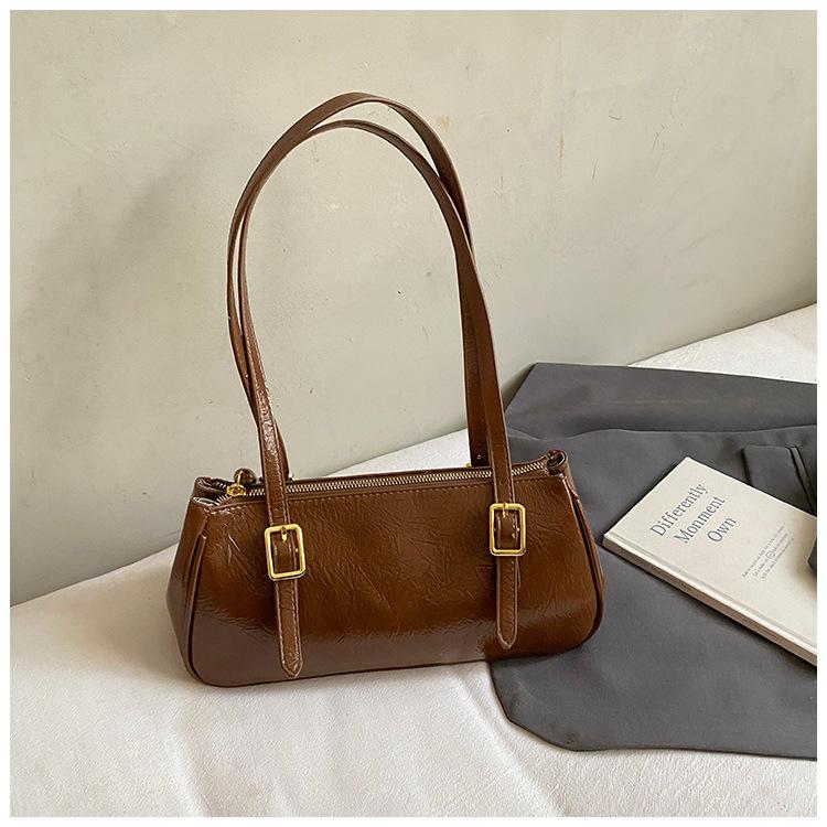 

Oil wax leather underarm bag women s 2025 new high-end retro shoulder bag large-capacity fashion commuter bag коричневый