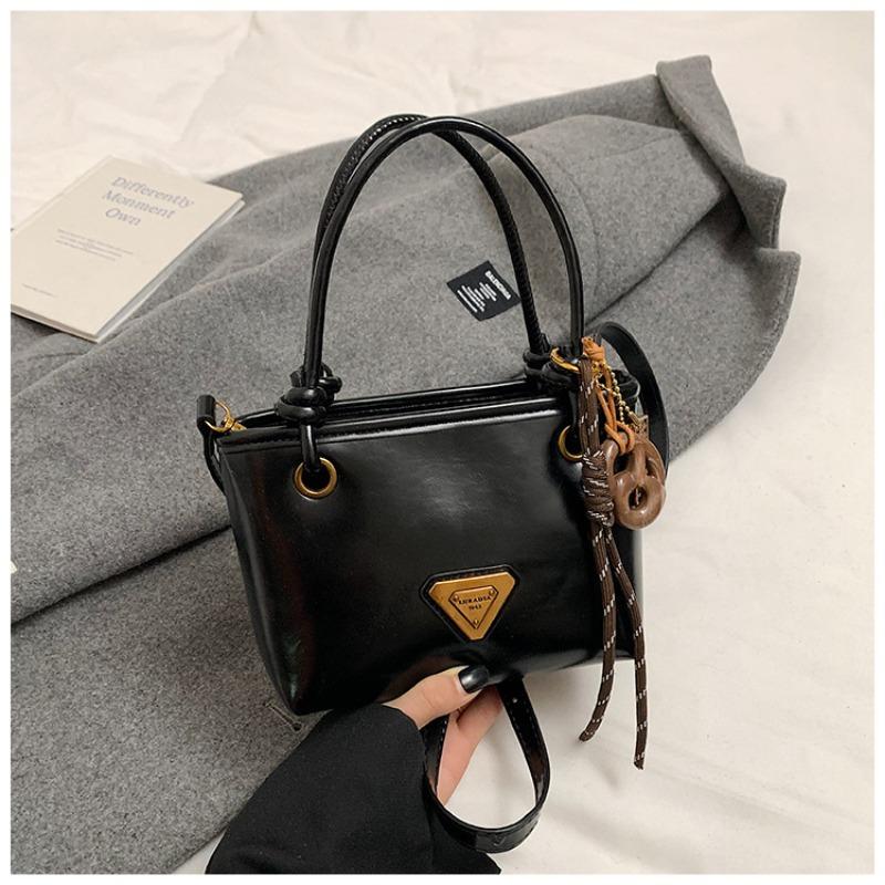 

Осенне-зимняя модная сумка-ведро для ношения в руке, женская ретро-сумка на плечо с высоким чувством стиля, универсальная нишевая повседневная женская сумка чёрный