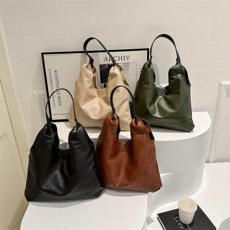 Vintage Fashion Large Tote Bag For Women 2023 New Retro Style Commute Handbag