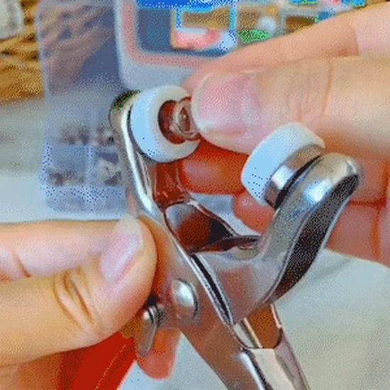 Metal Snaps Buttons With Fastener Pliers Press Tool Kit Universal Five-Claw Buckle Installation Tool Clothing Sewing Accessories